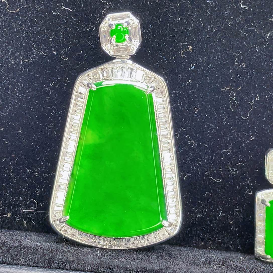 翡翠吊坠(不含链)未镶嵌