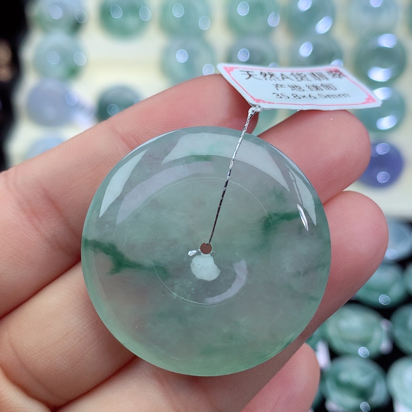 【闪购商品】翡翠吊坠(不含链)未镶嵌