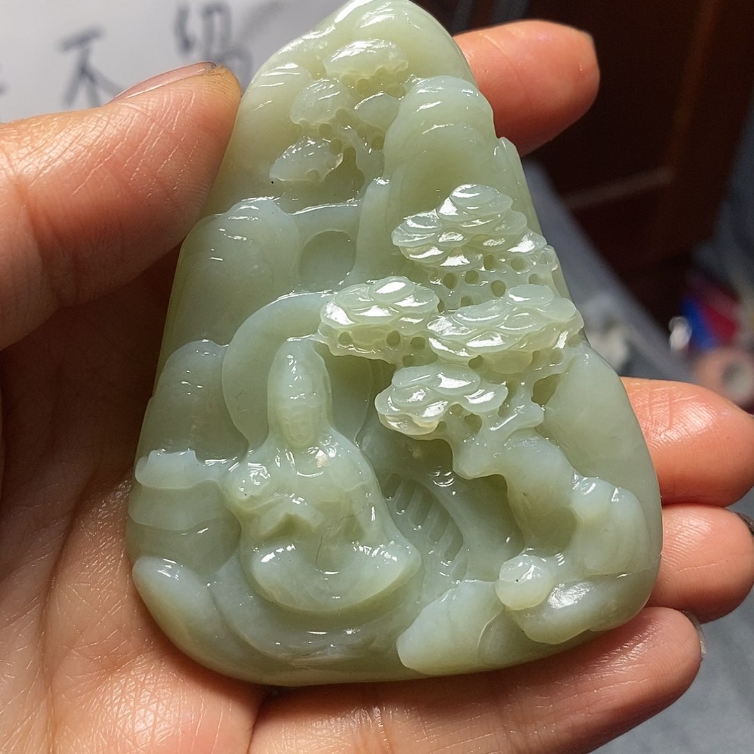 和田玉手镯未镶嵌三****道