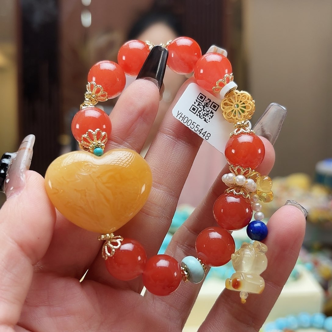 琥珀颈饰未镶嵌琥珀