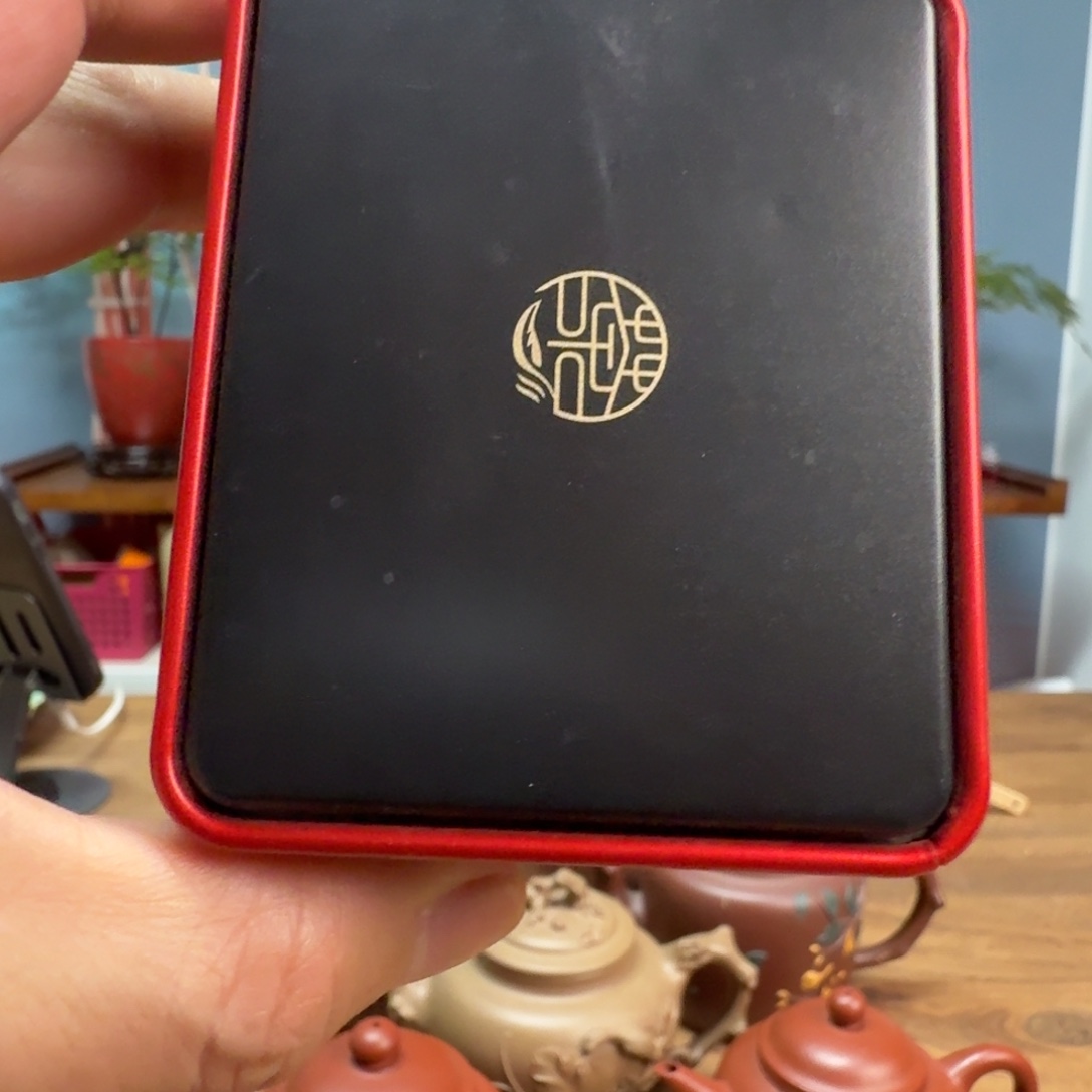 鲨***了紫泥茶壶大红紫砂壶