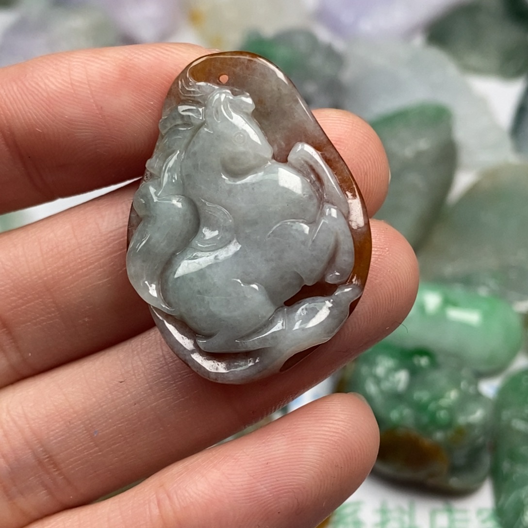 翡翠未镶嵌颈饰翡翠