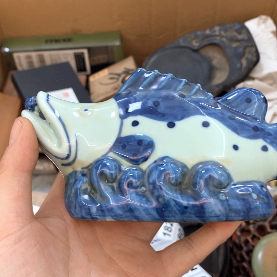 瓷片不过哈哈哈哈嘎嘎哈哈哈