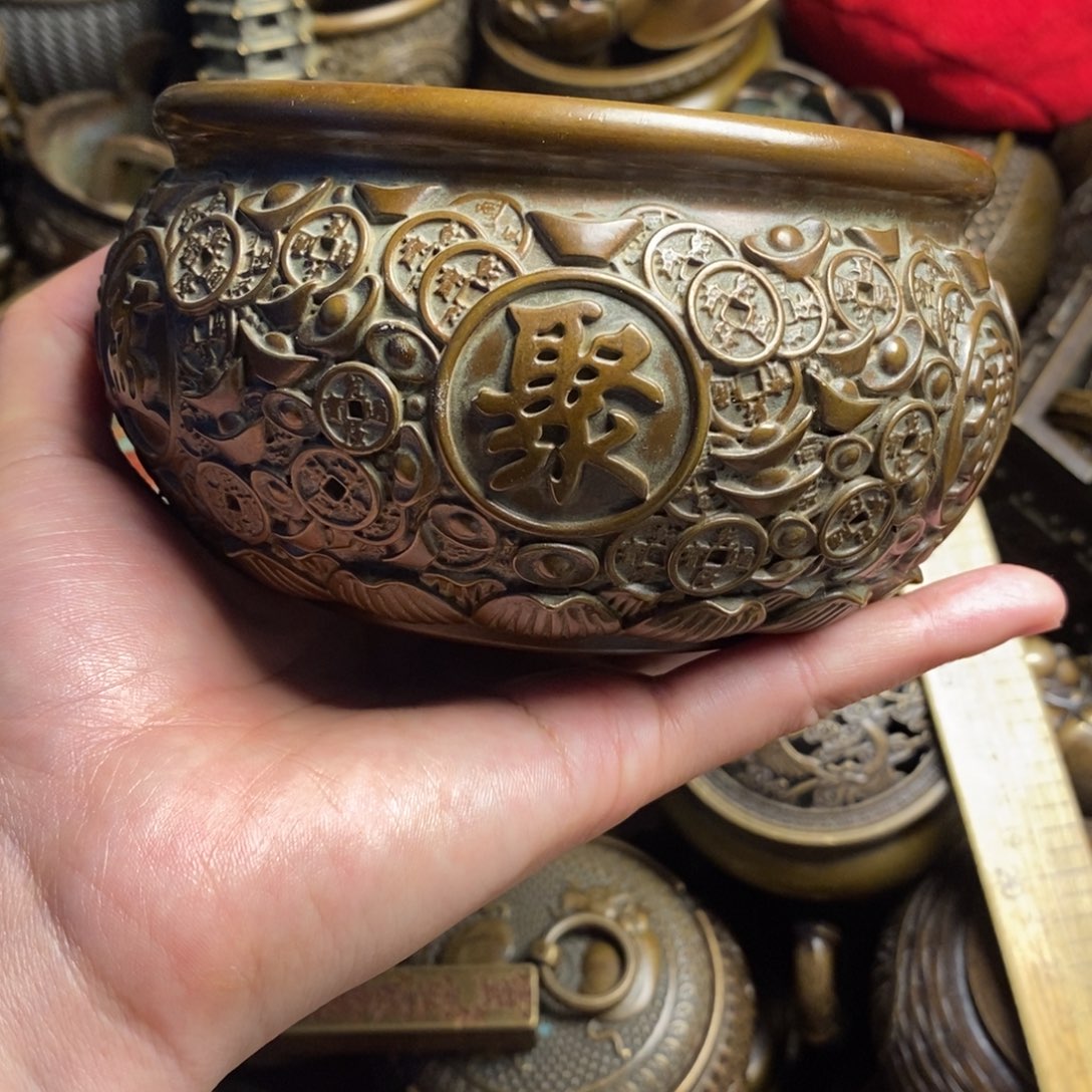 精美铜器做工精良