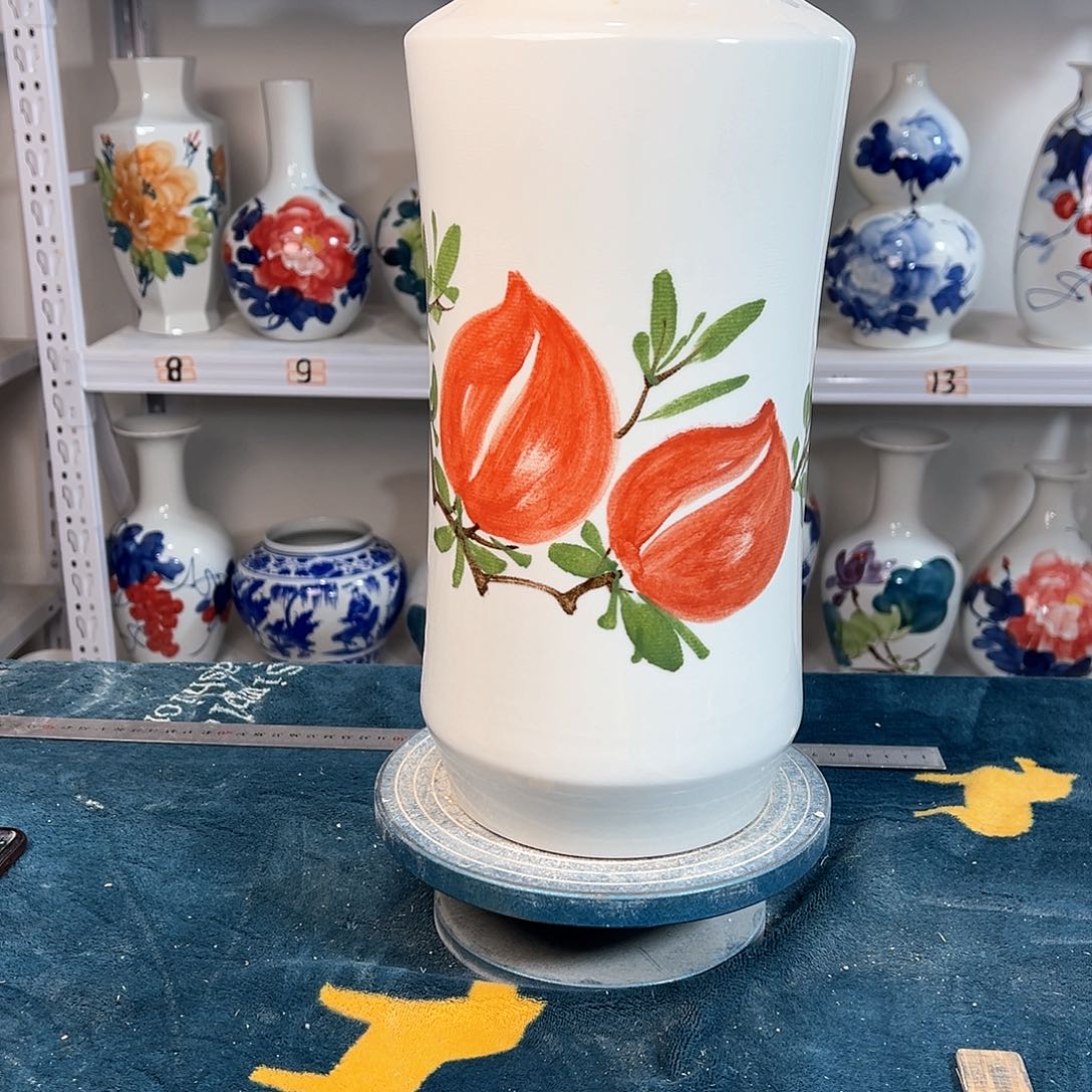 摆件景德镇陶瓷书桃