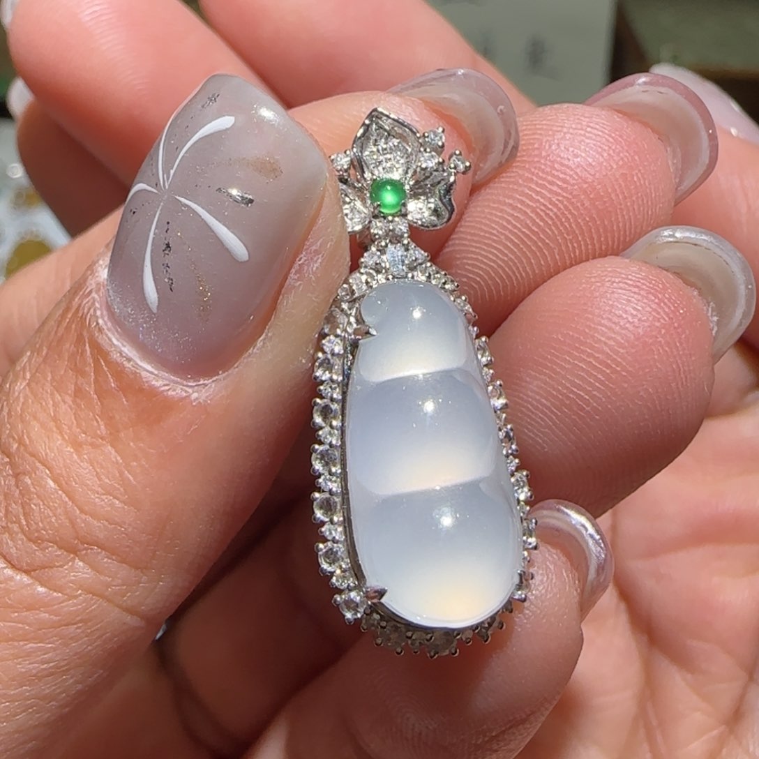 【闪购商品】翡翠颈饰18K金镶嵌缅甸