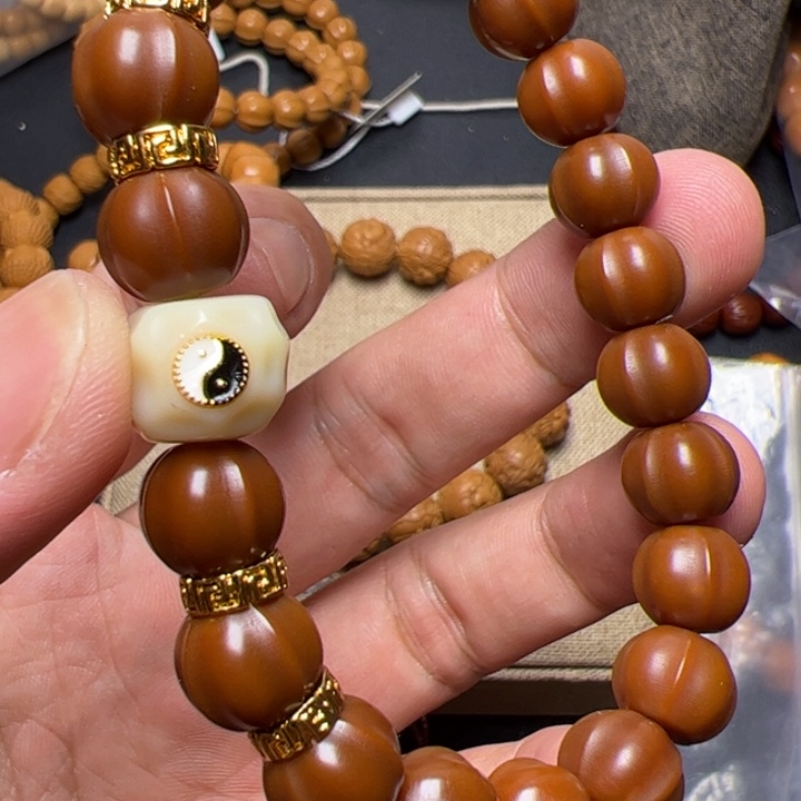 猴头核桃手串橘*卡罗拉