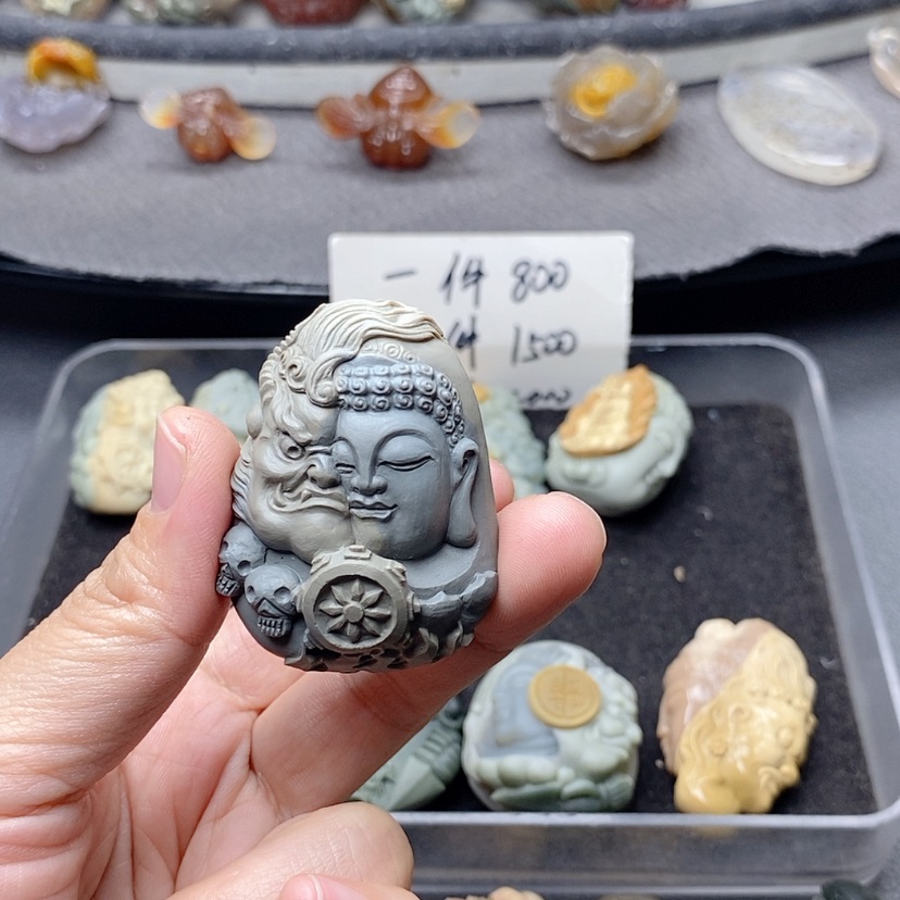 【闪购商品】定制石英质玉吊坠未镶嵌