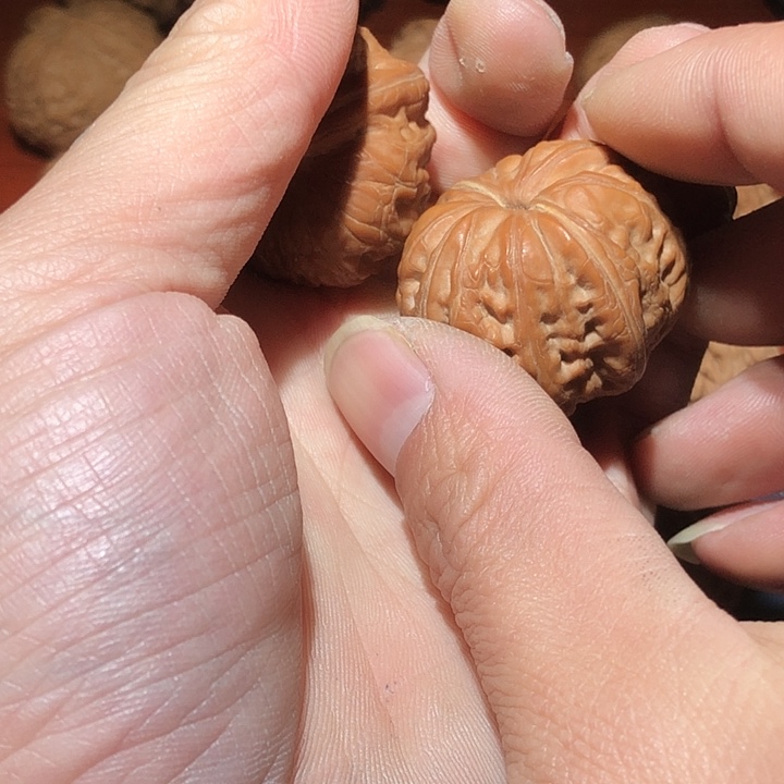 ****灰吊坠文玩核桃吊坠文玩核桃竞拍元宝