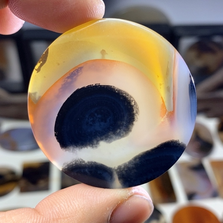 玛瑙/玉髓颈饰未镶嵌