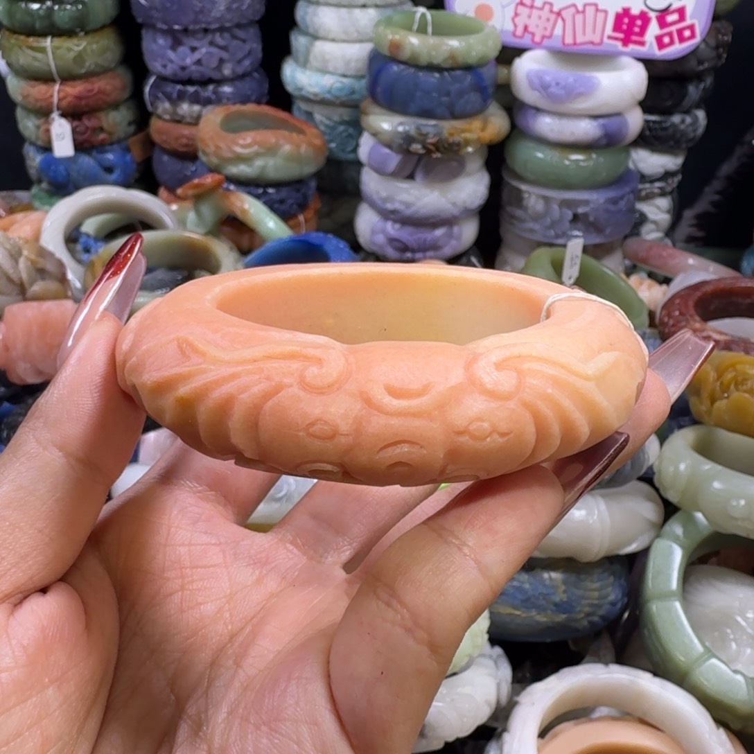 石英质玉（佘太翠）未镶嵌手镯67，56，不退换