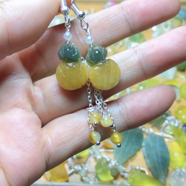 【闪购商品】蛇纹石玉耳环未镶嵌