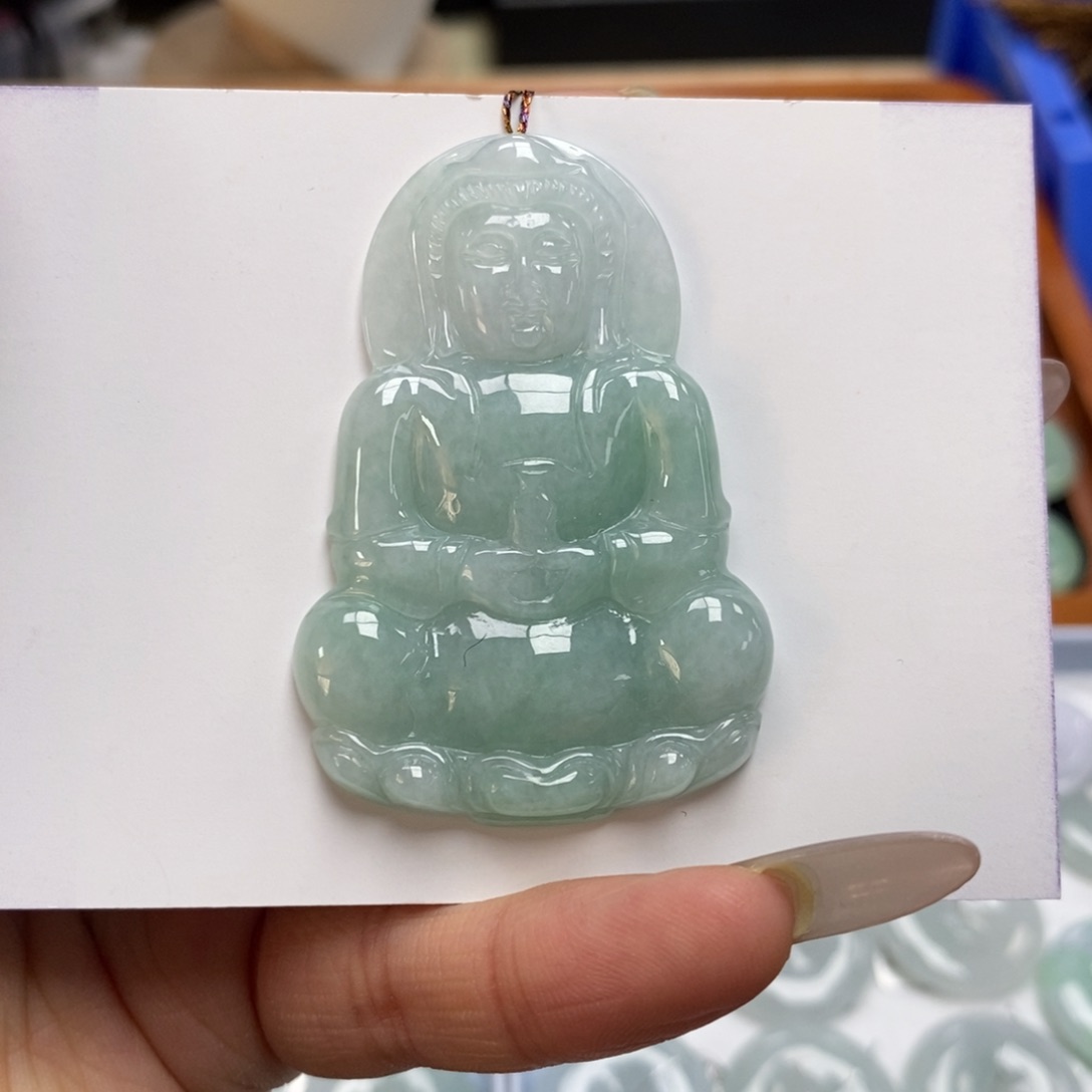 翡翠颈饰未镶嵌观音