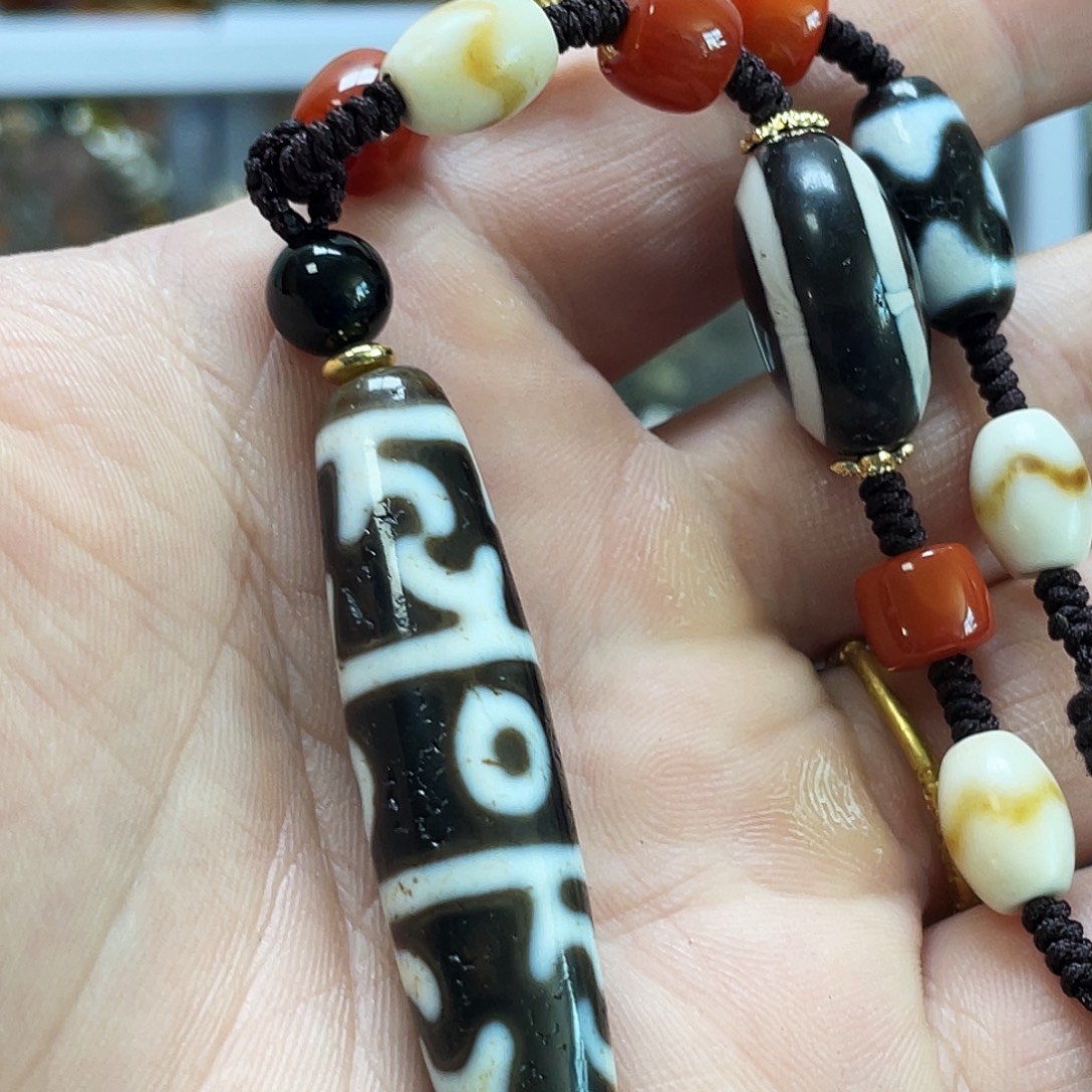 玛瑙/玉髓未镶嵌多样性发一条