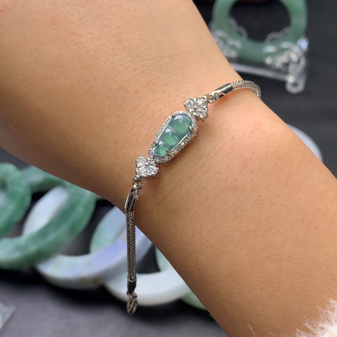 翡翠手链未镶嵌福豆