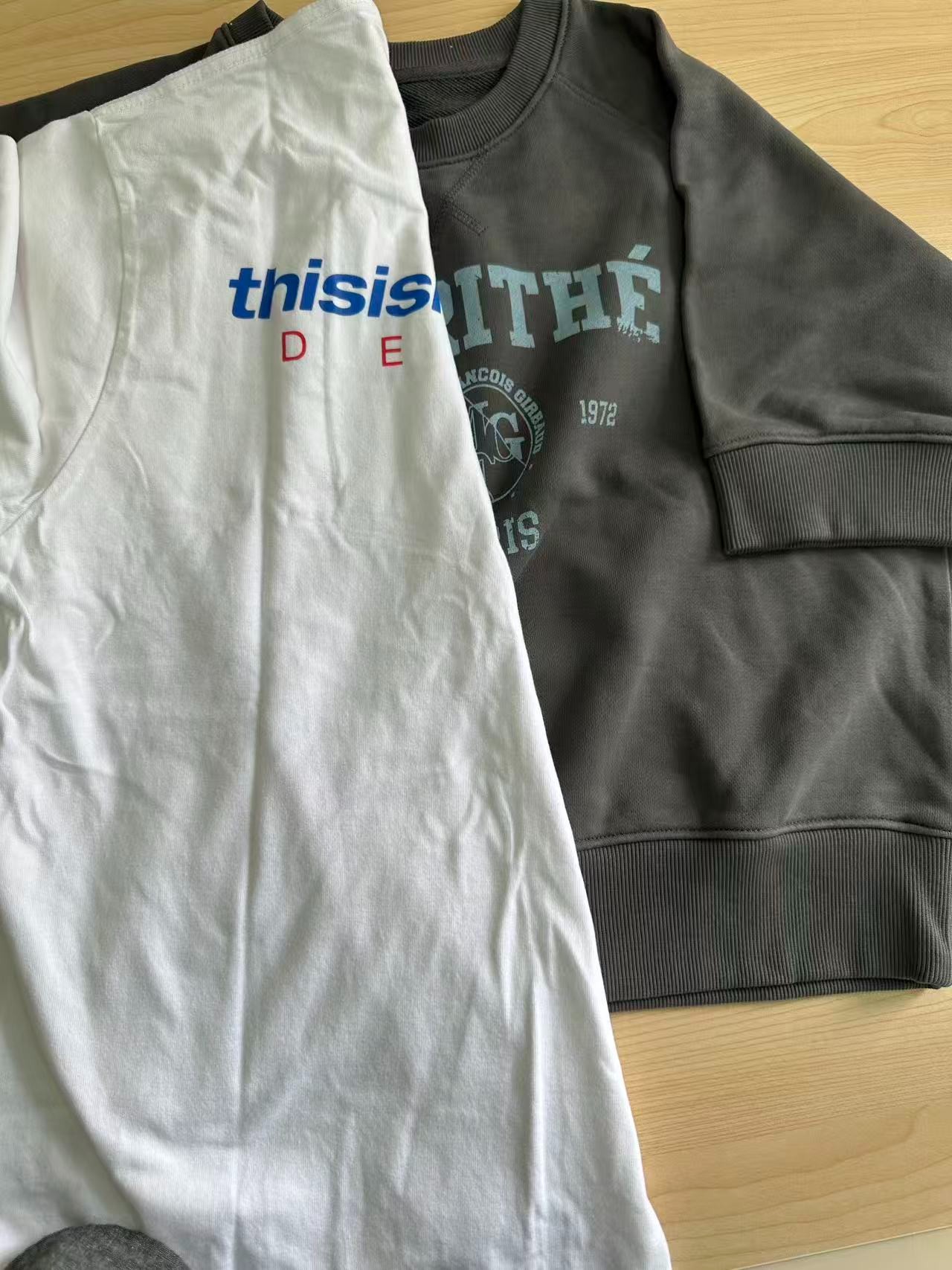 韩版绿色女士条纹女装白色打底休闲时尚百搭优雅减龄纯棉长袖纯色