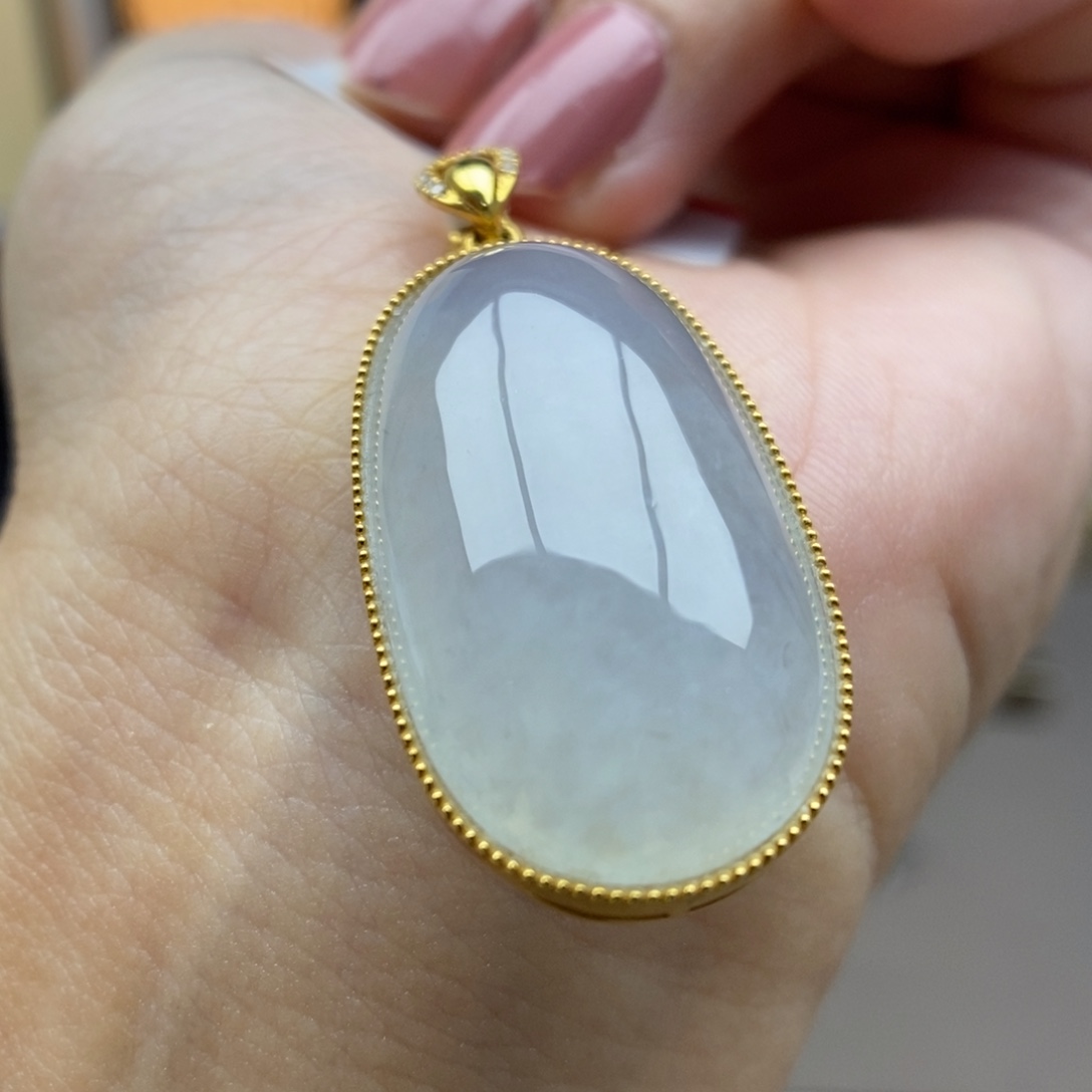 翡翠18K金镶嵌颈饰吊坠17