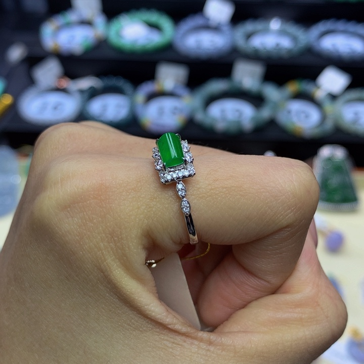 翡翠手链18K金镶嵌翡翠