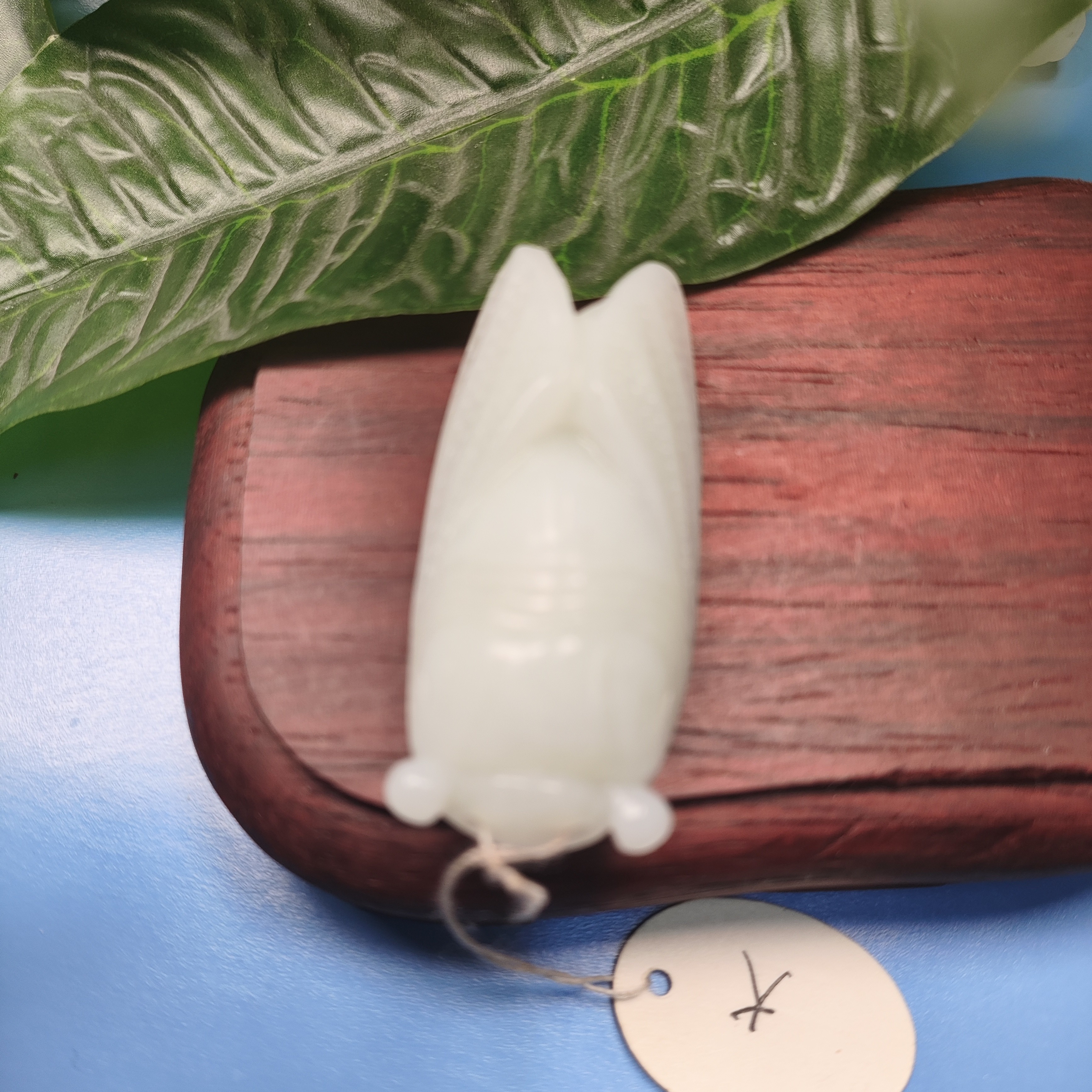 和田玉精雕，一鸣惊人，白细油润，