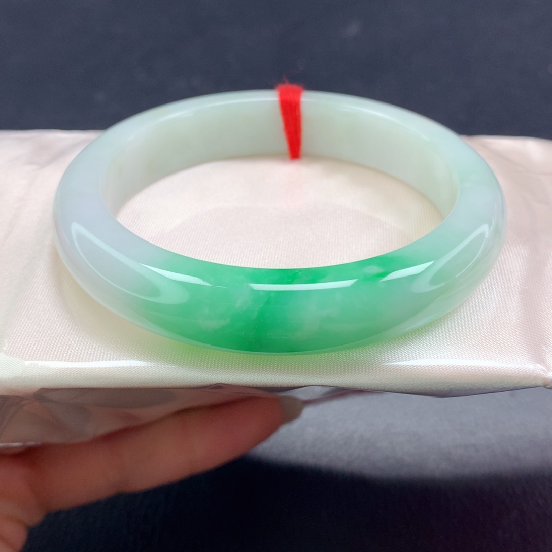 翡翠手镯未镶嵌(16号）