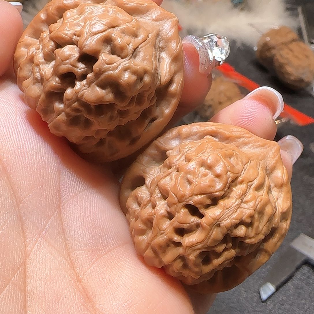 文玩核桃吊坠36➕金字塔