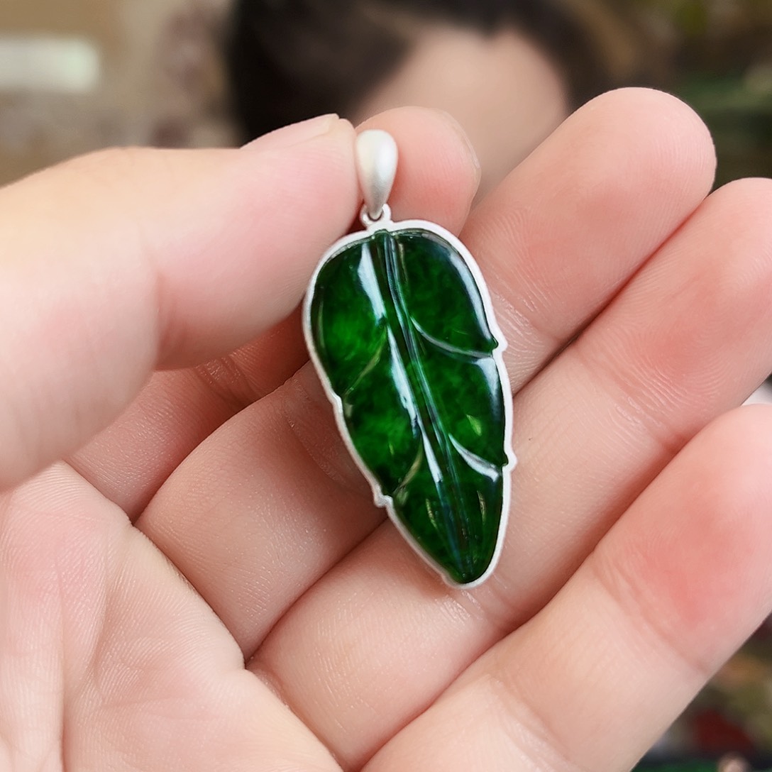 翡翠银S925镶嵌颈饰吊坠