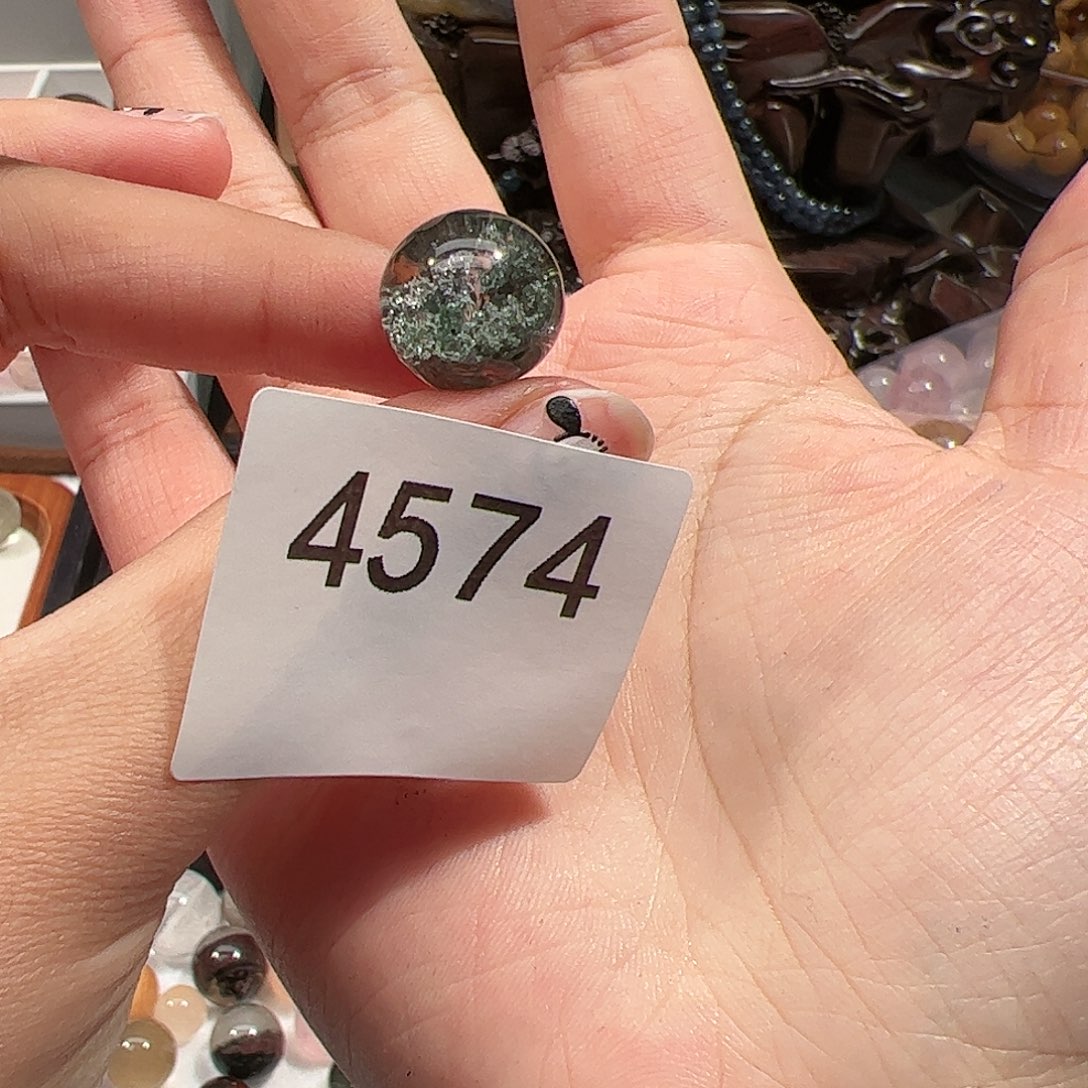 未镶嵌水晶大型摆件（非配饰）