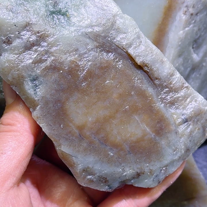 和田玉未镶嵌珠宝半成品