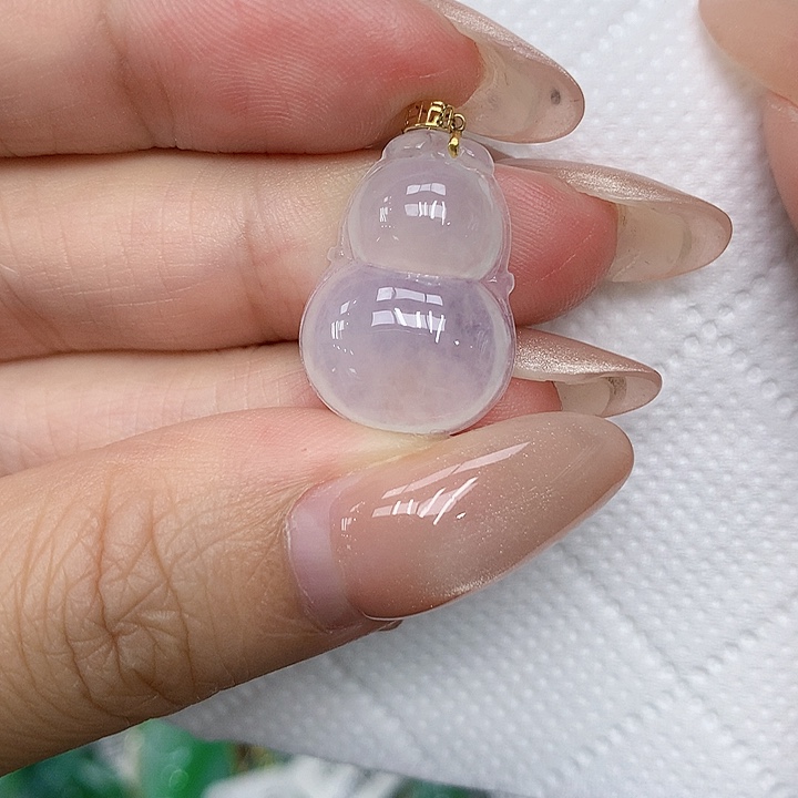 颈饰18K金镶嵌翡翠