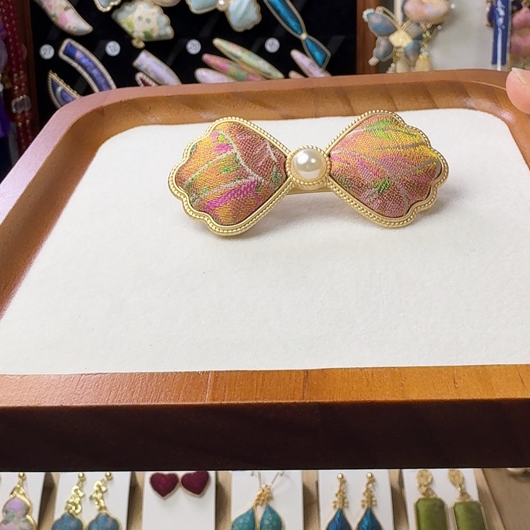 无***敌皮质铁合金纯手工制作宋锦发夹