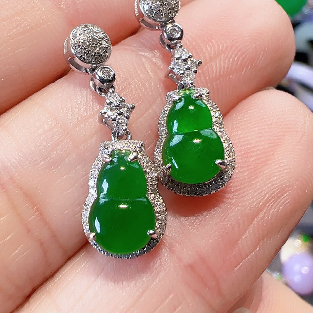 翡翠耳饰18K金镶嵌签收后24小时鉴赏期