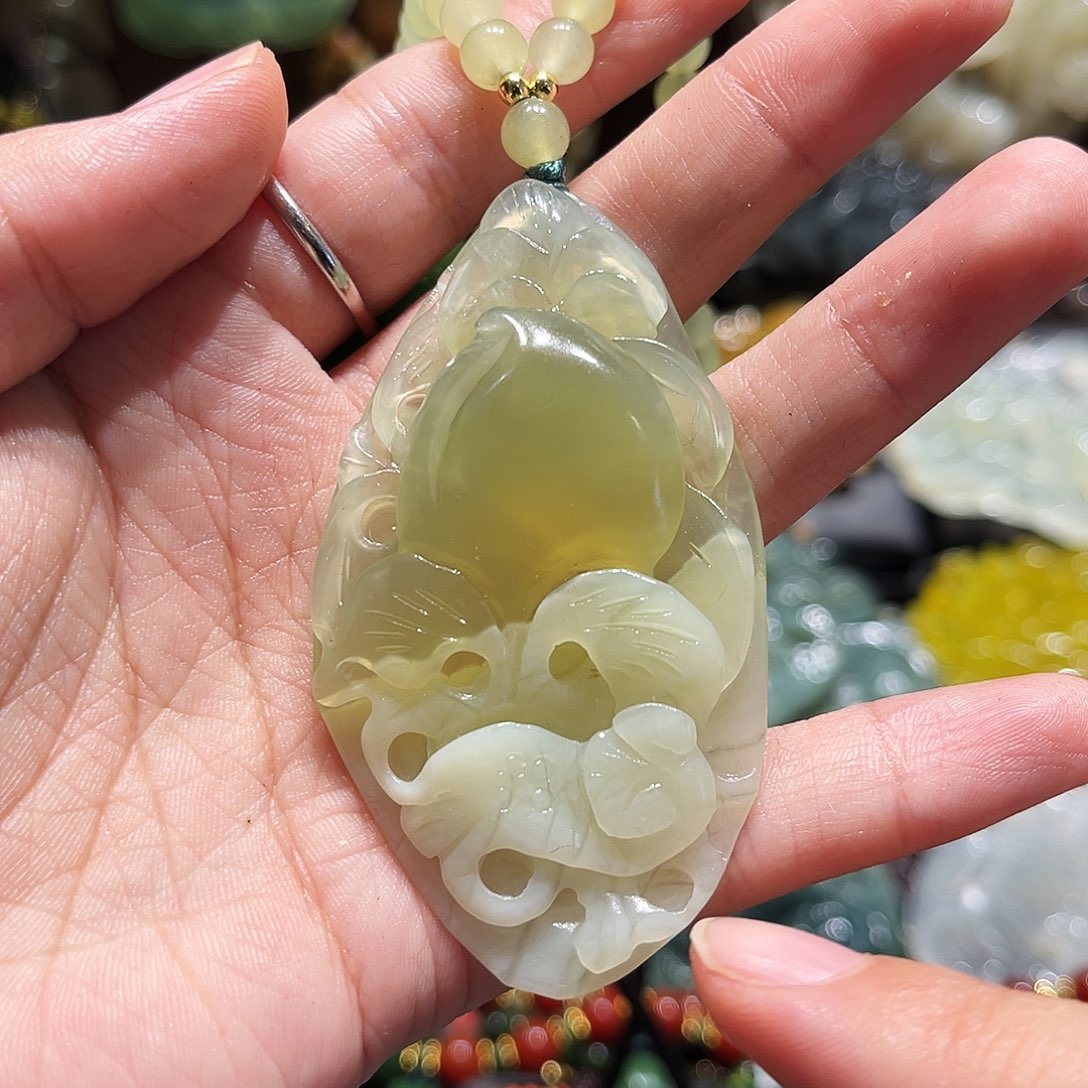 未镶嵌岫玉毛衣链