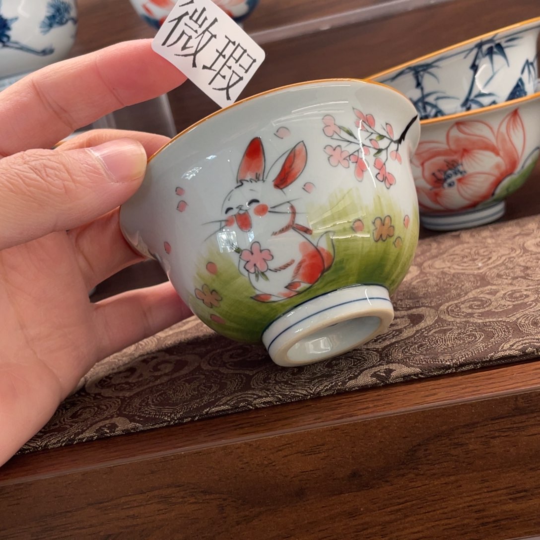 釉下手绘茶具微瑕