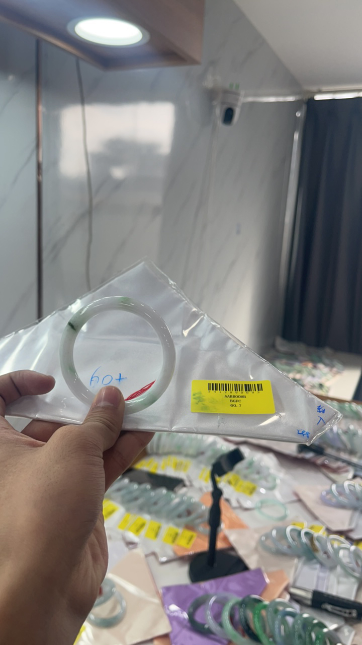 纯天然缅甸翡翠A货买断