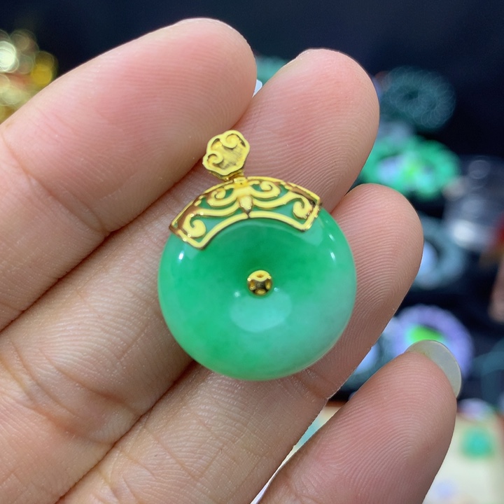 18K金镶嵌手链翡翠翡翠 