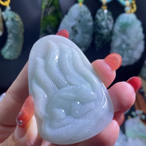 【闪购商品】颈饰未镶嵌翡翠九尾