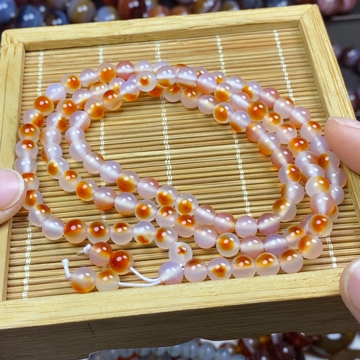 日***于玛瑙/玉髓未镶嵌手链