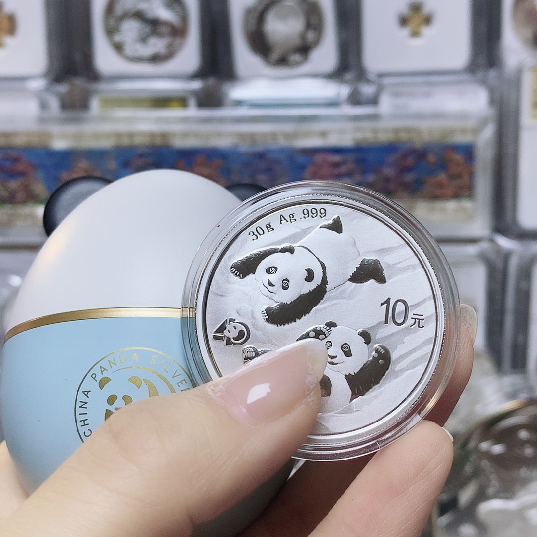 纯银2022年熊猫 蓝白彩蛋