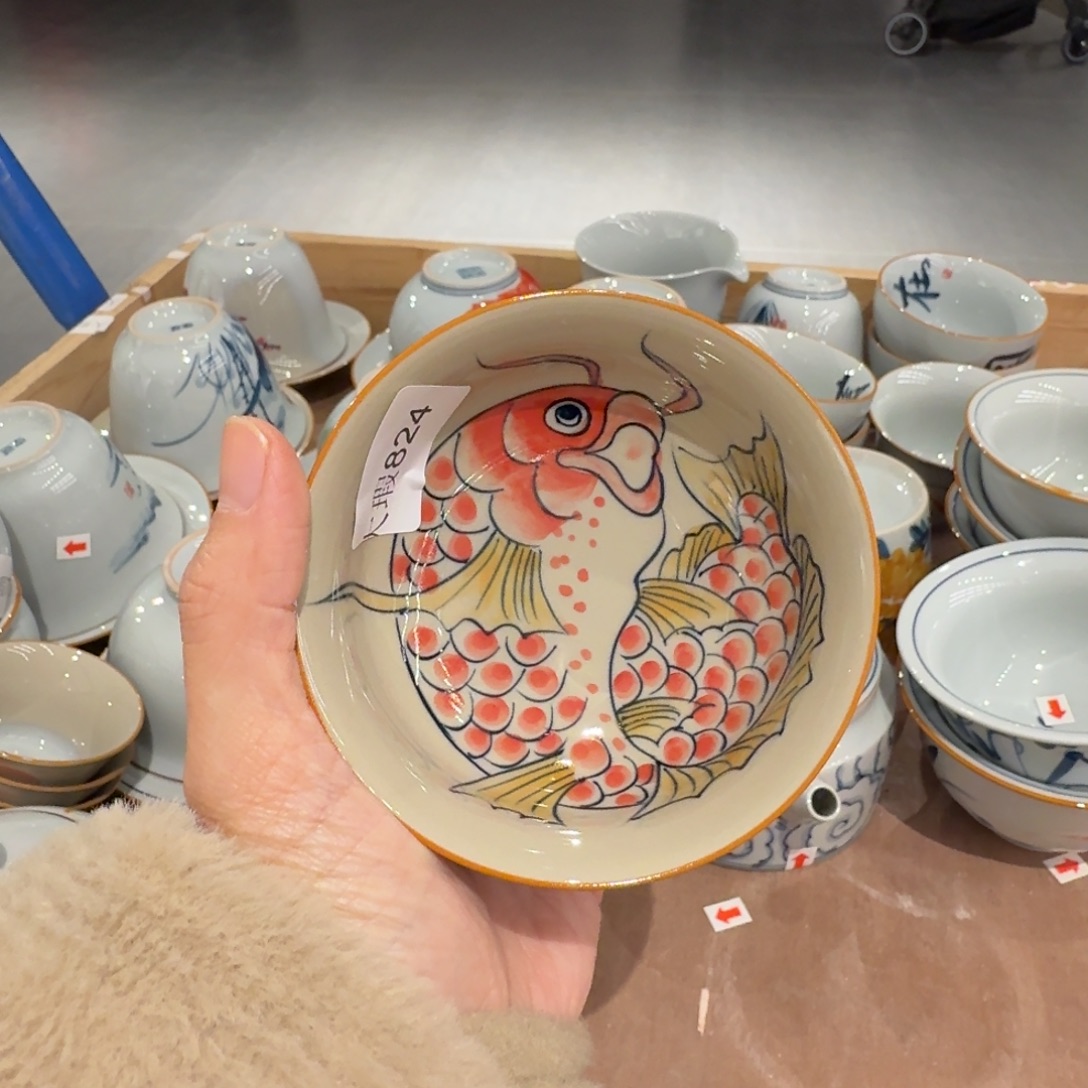 釉下手绘茶具微瑕