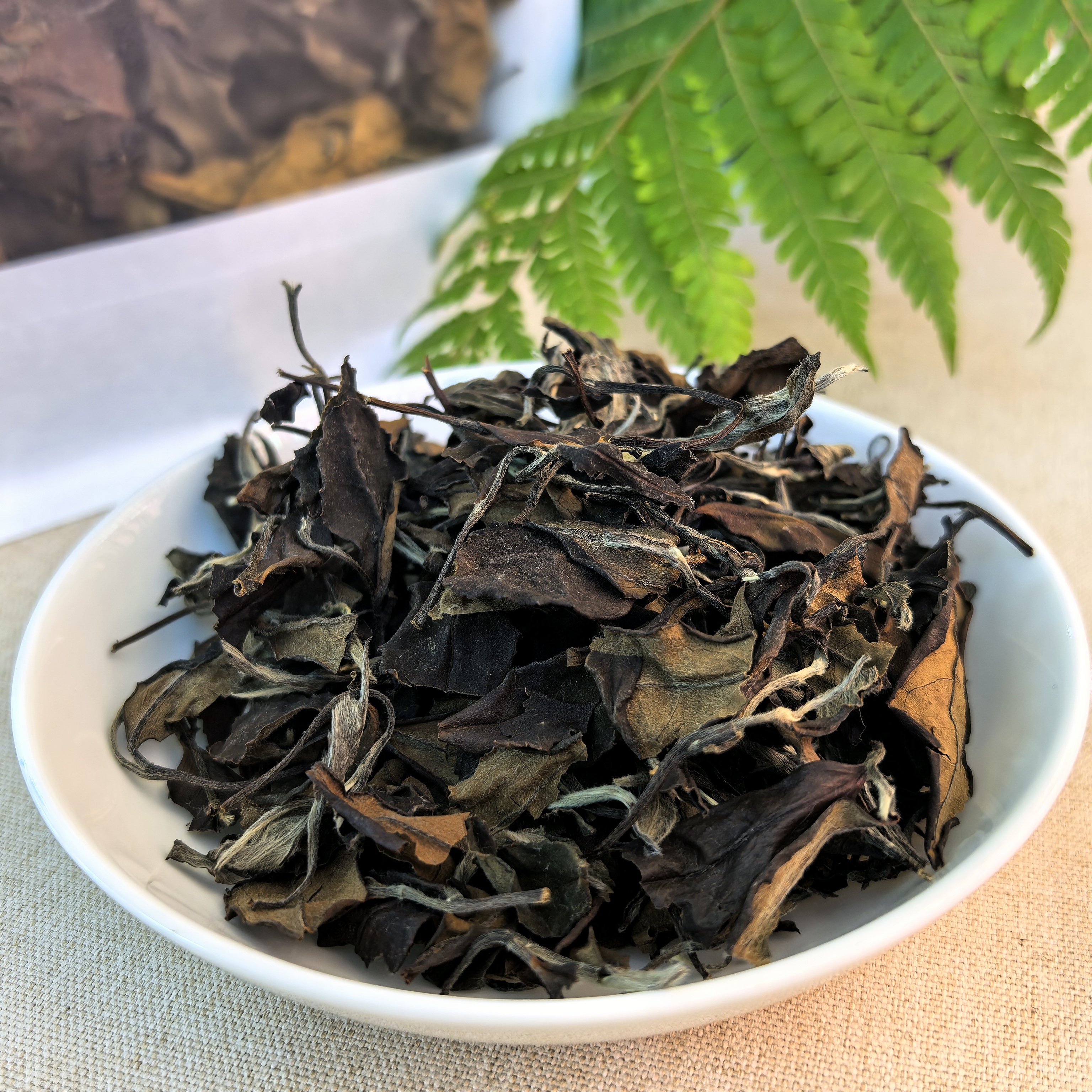 金秀白茶大瑶山土特产高山茶可闷可泡可煮茶香四溢