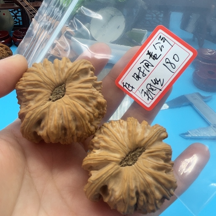 文玩核桃把件时***平白狮