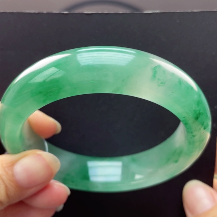 石英质玉手镯未镶嵌60-61