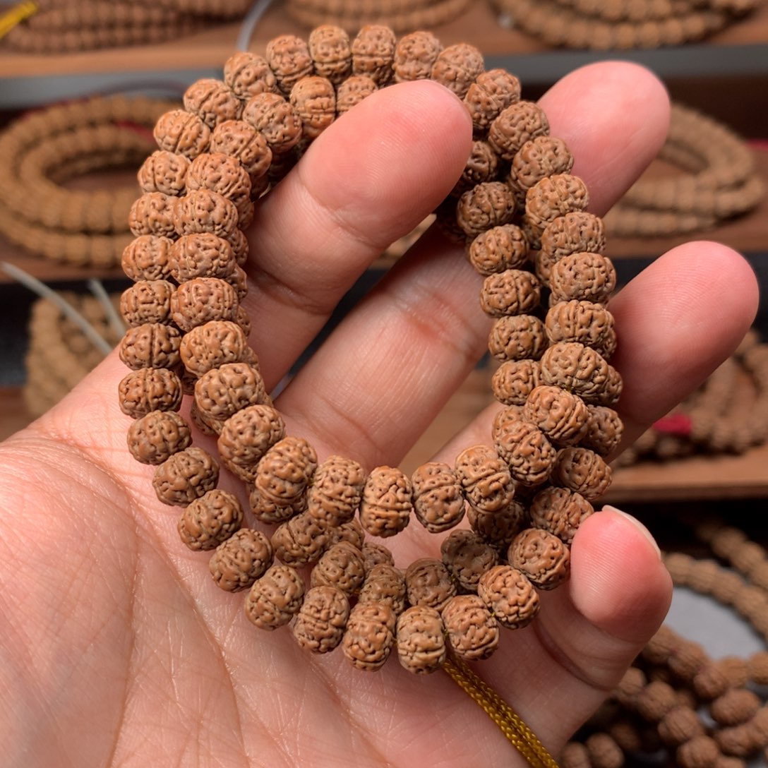 金刚菩提吊坠昵***置老树王