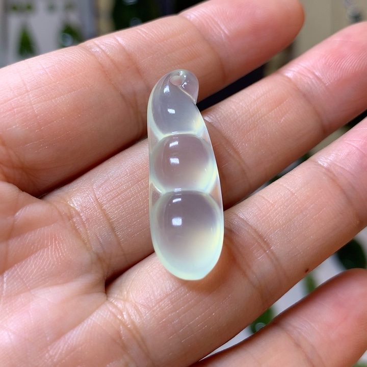 岫玉颈饰未镶嵌吊坠