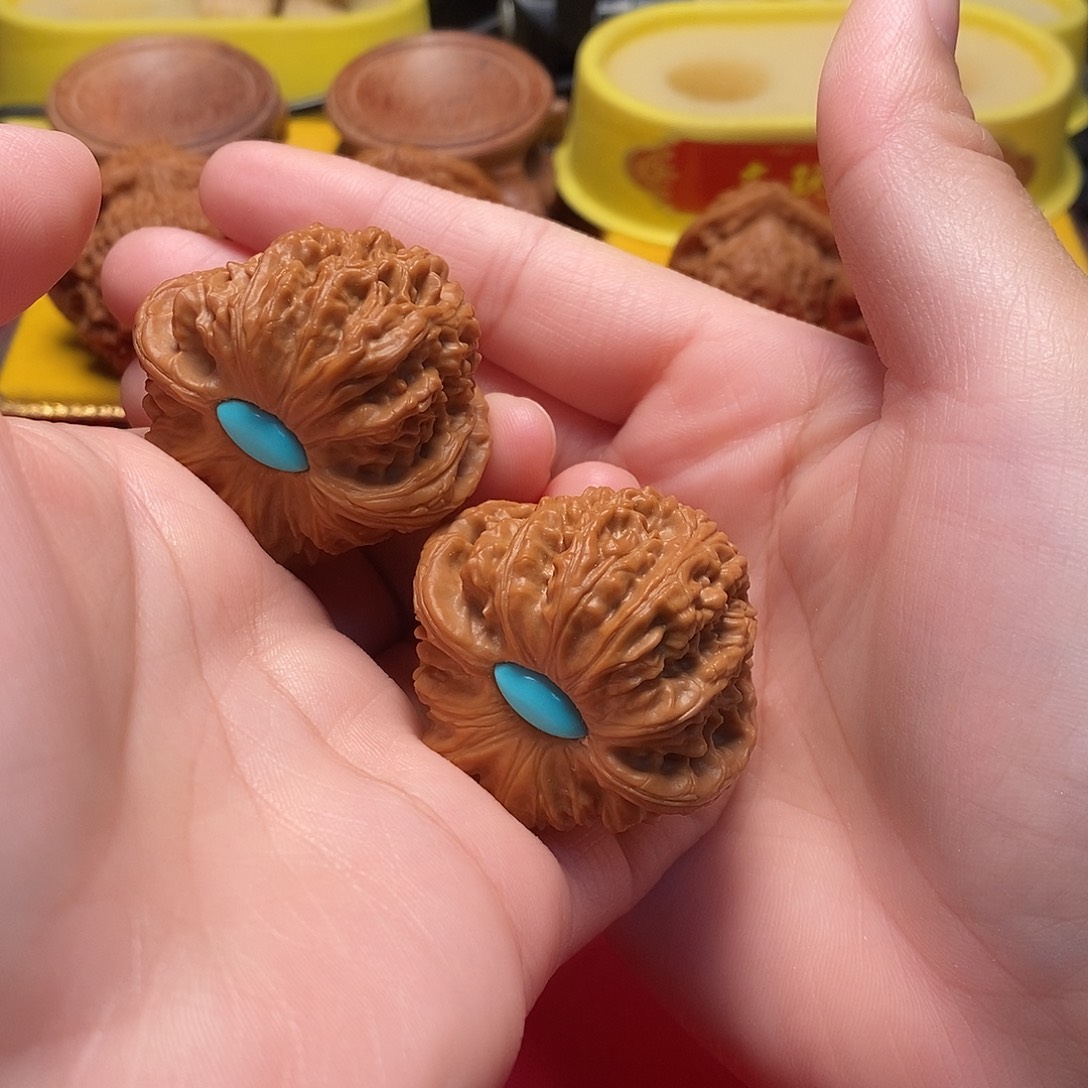 文玩核桃把件41尺白狮子