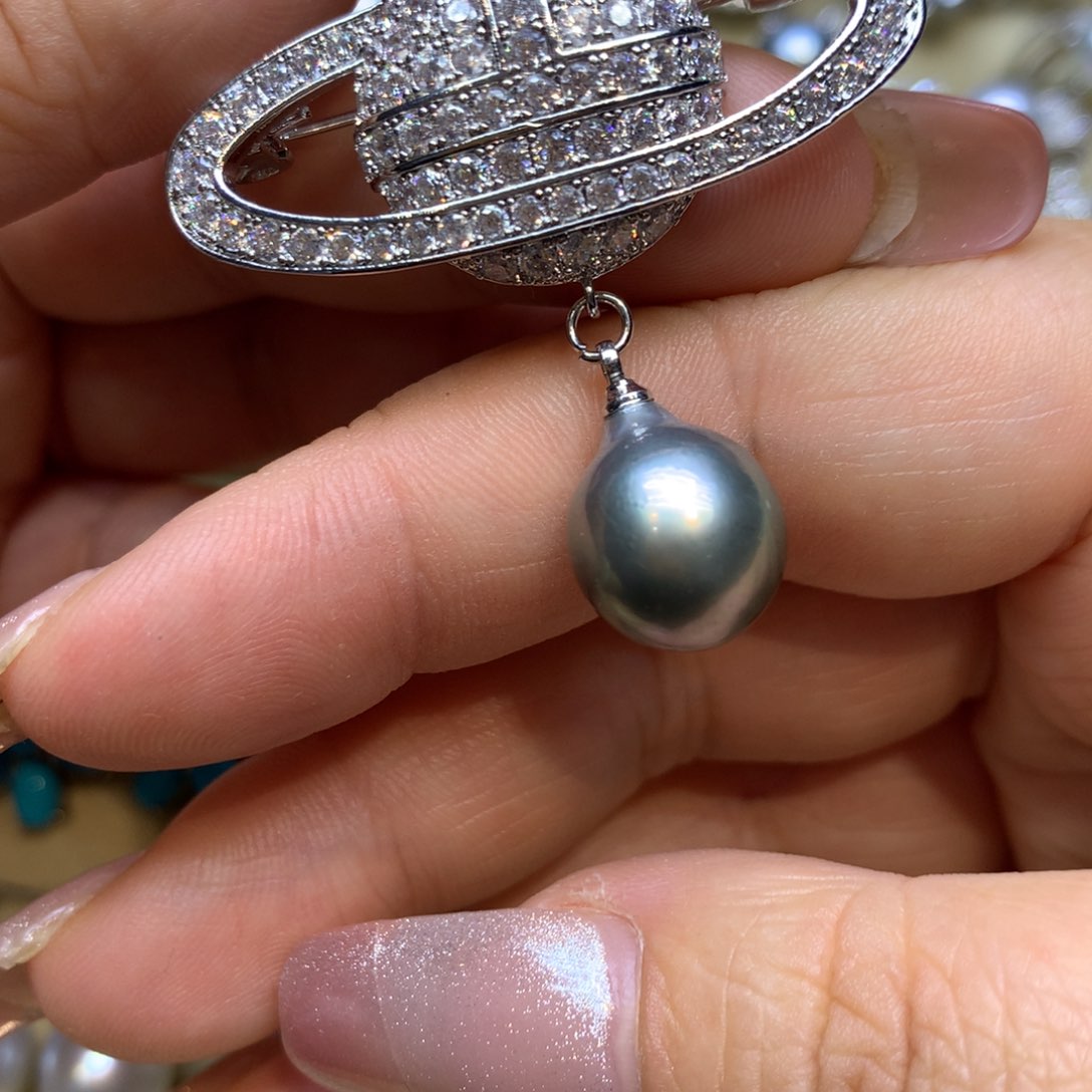 未镶嵌胸饰海水珍珠