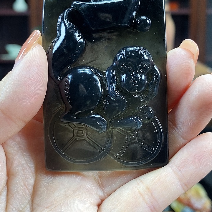 蛇纹石玉未镶嵌吊坠