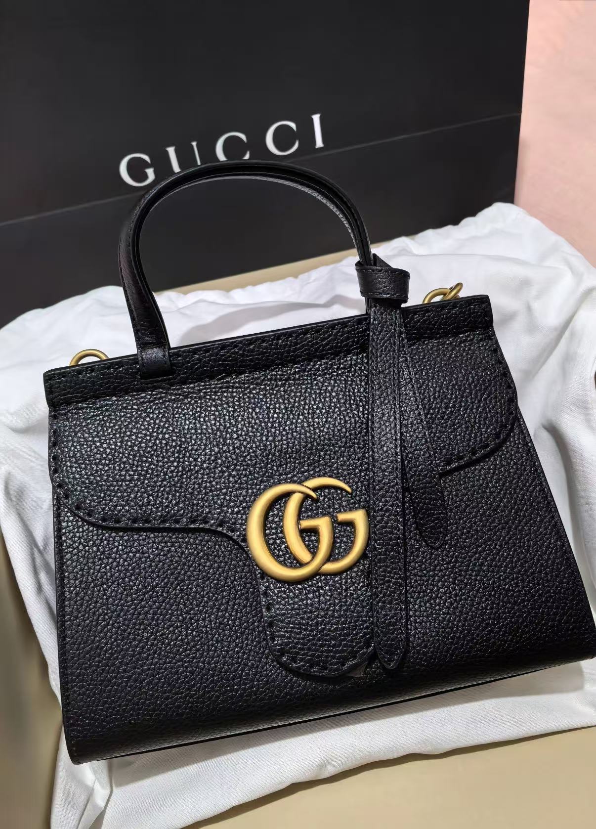 95新 GUCCI/古驰 GGS古驰马蒙手提邮差包黑金牛皮/62521570