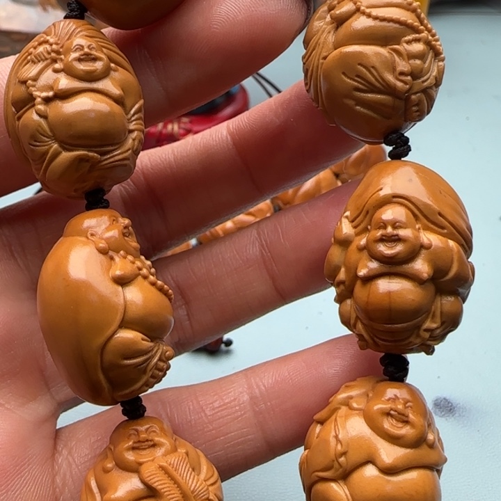 橄榄核手串雕刻工艺
