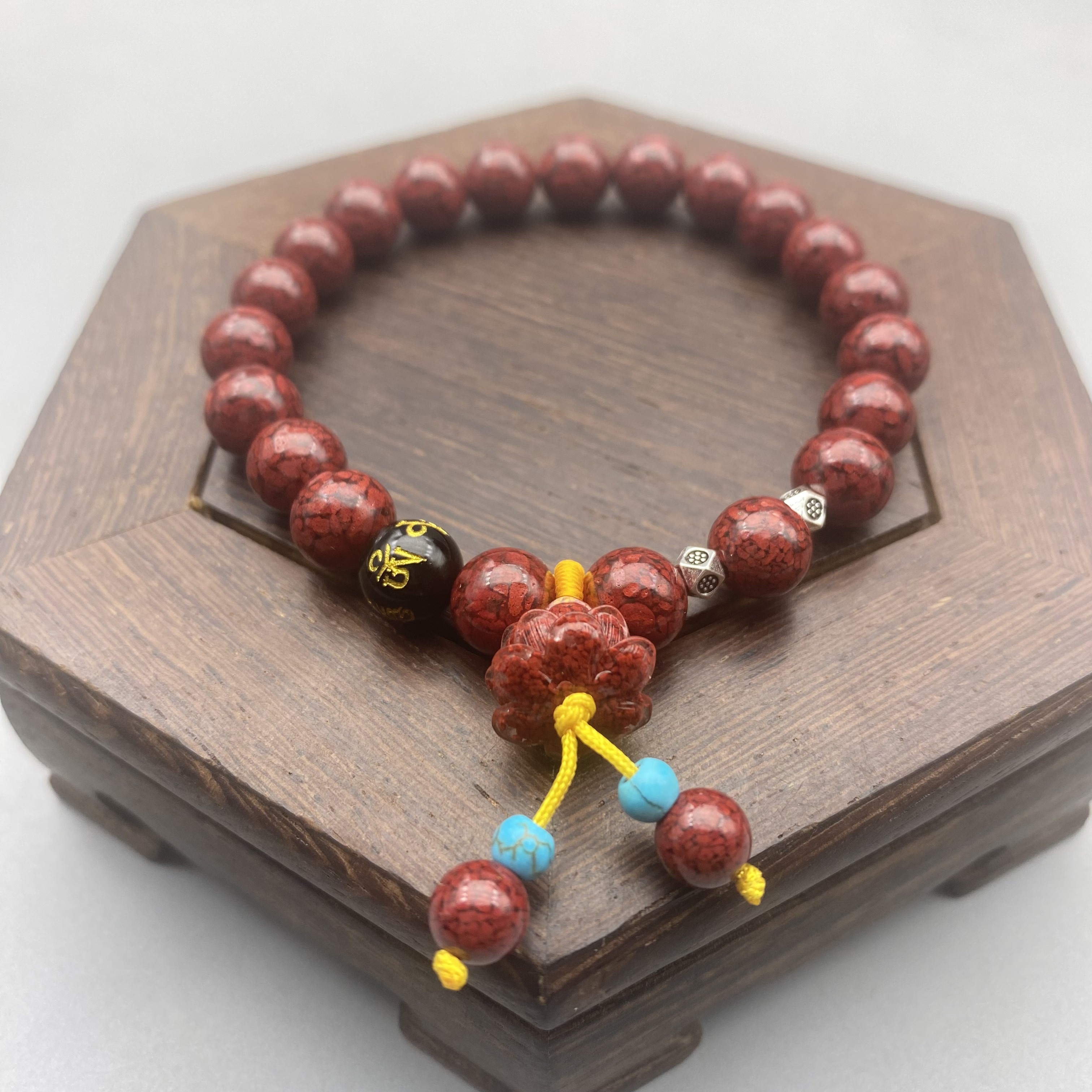 含辰砂工艺品JT309-8mm晶体手串创意莲花设计